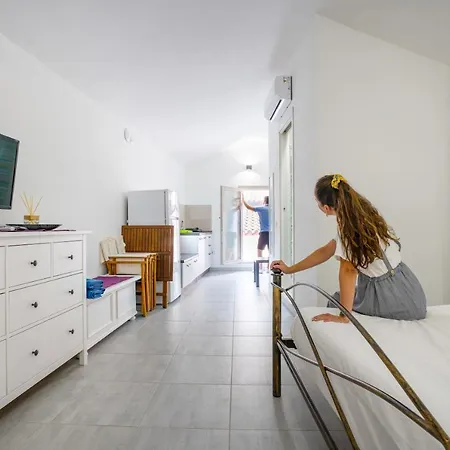 Casa Mirto Guest house *
